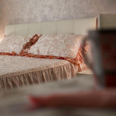 La Casa Di Pimpi Bed & Breakfast Desenzano del Garda Bagian luar foto
