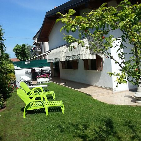 La Casa Di Pimpi Bed & Breakfast Desenzano del Garda Bagian luar foto