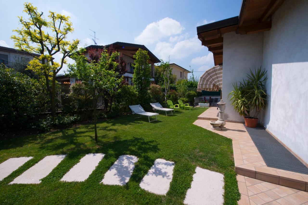 La Casa Di Pimpi Bed & Breakfast Desenzano del Garda Bagian luar foto