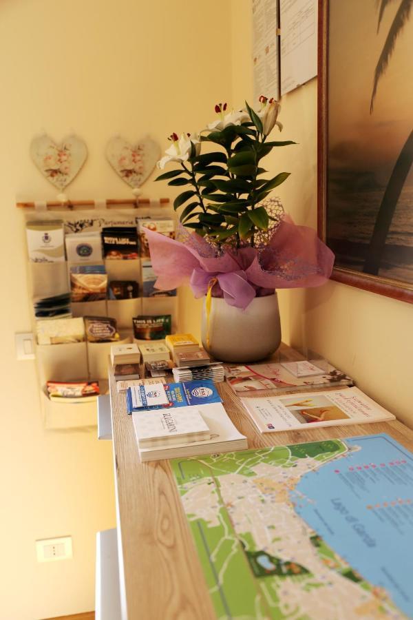 La Casa Di Pimpi Bed & Breakfast Desenzano del Garda Bagian luar foto
